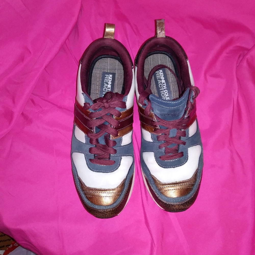 Reaction tennis shoes